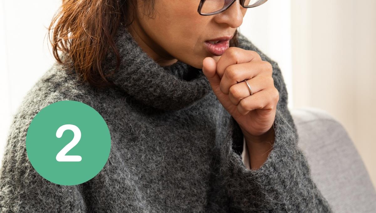 Los 2 ingredientes que tienes en casa y que te ayudarán a calmar la tos